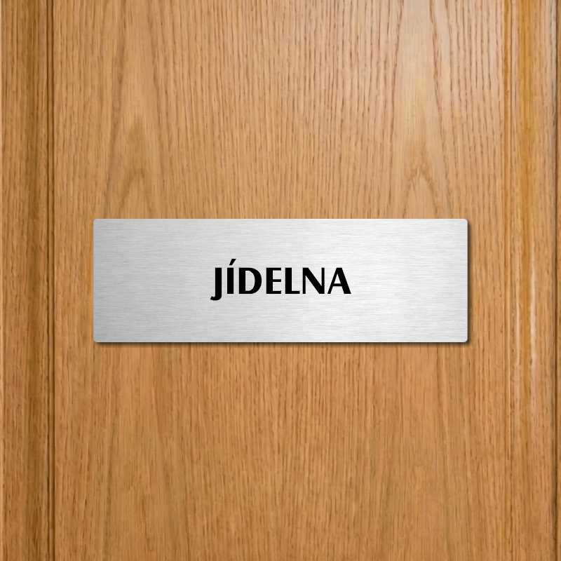 Jídelna, stříbrná popiska na dveře